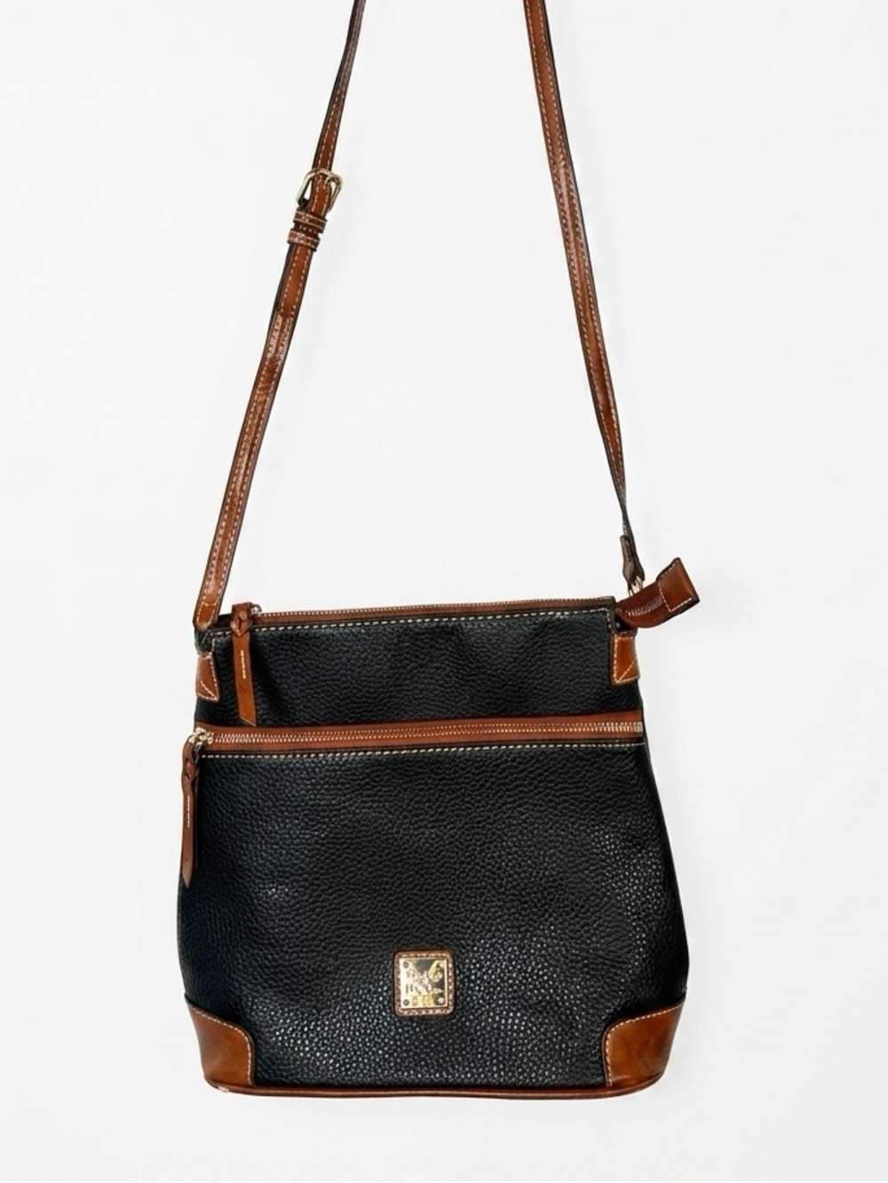 Dooney & Bourke Pebble Leather Crossbody Bag Front Zip Adjustable Strap Black